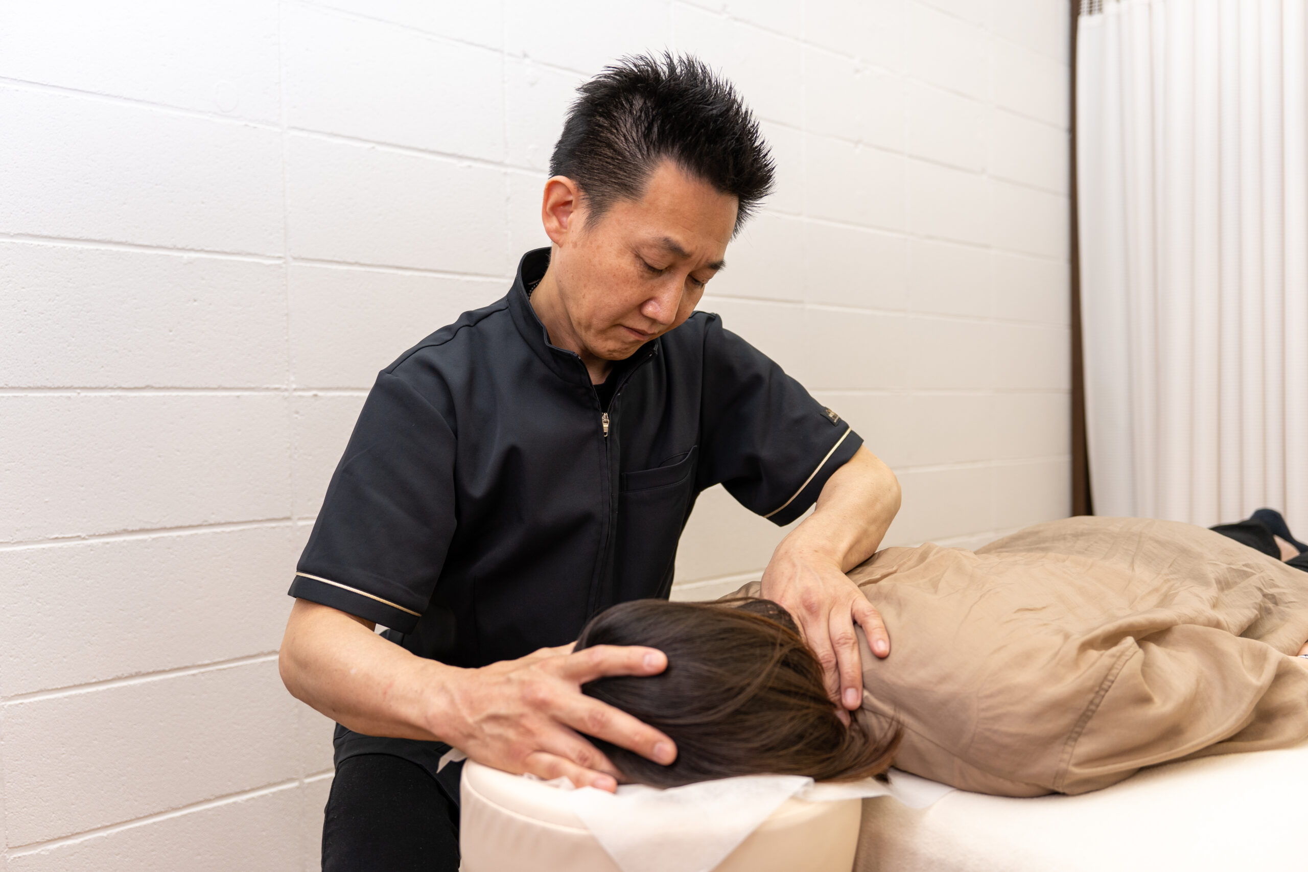 豊橋市で肩こりや自律神経の乱れに悩む方へ かんくう整体院の施術体験と根本改善ガイド