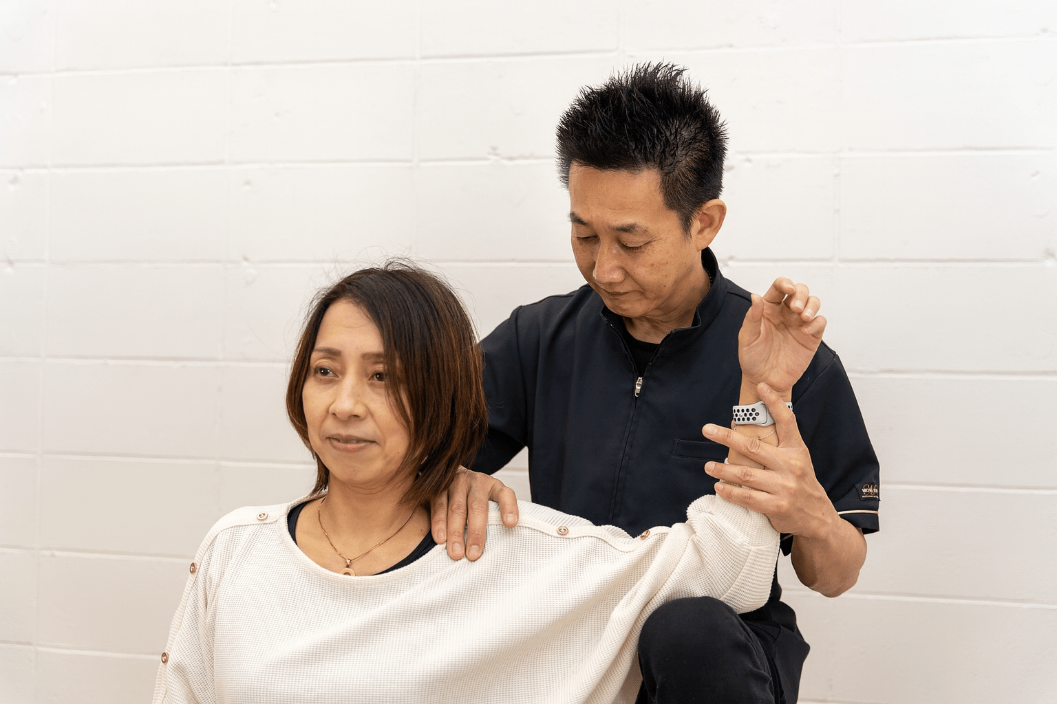 肩の痛みと可動域制限 豊橋市で根本改善した実例