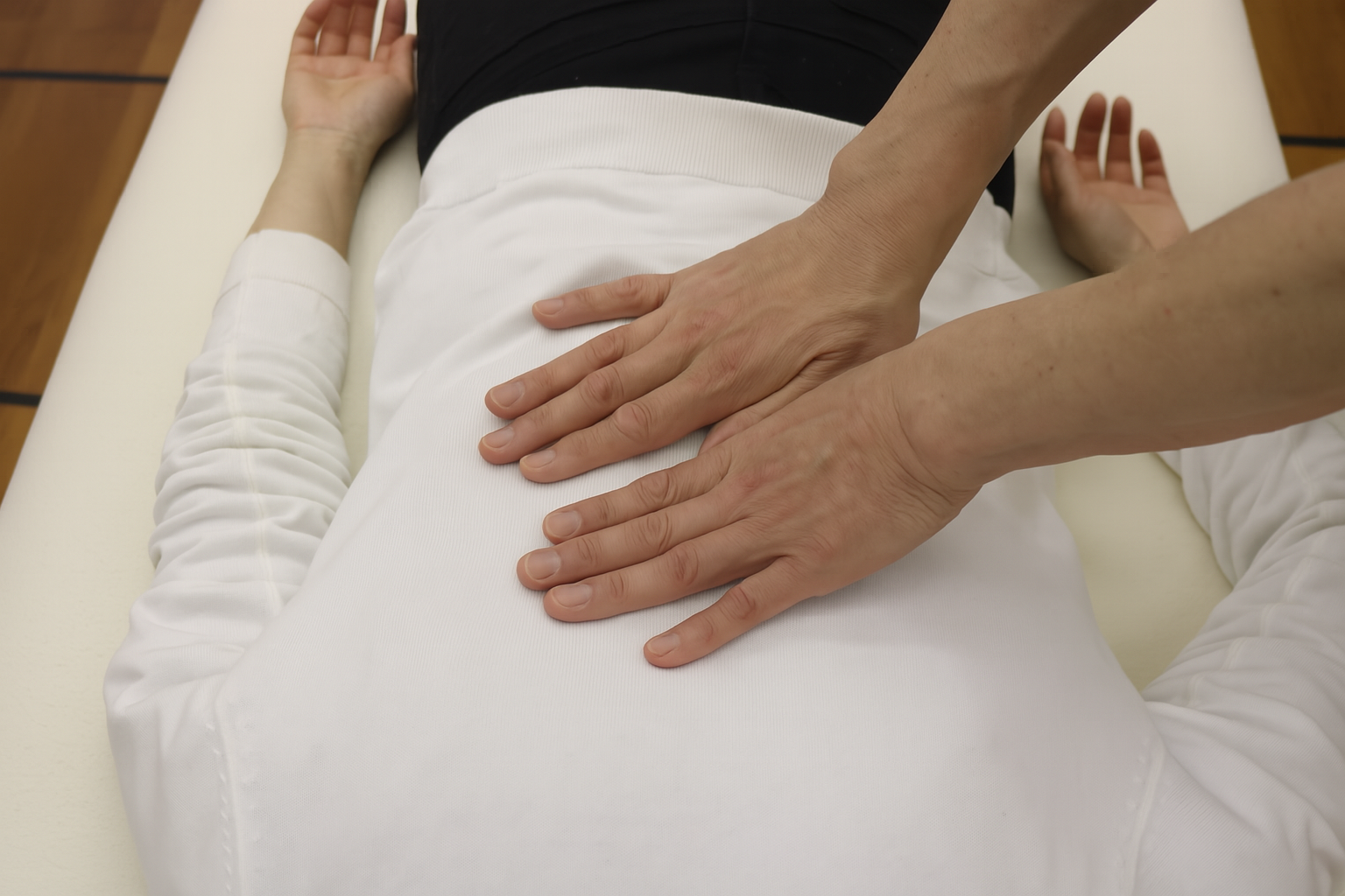 豊橋市で立ち続けられない腰痛を改善 反り腰と滑り症の根本整体