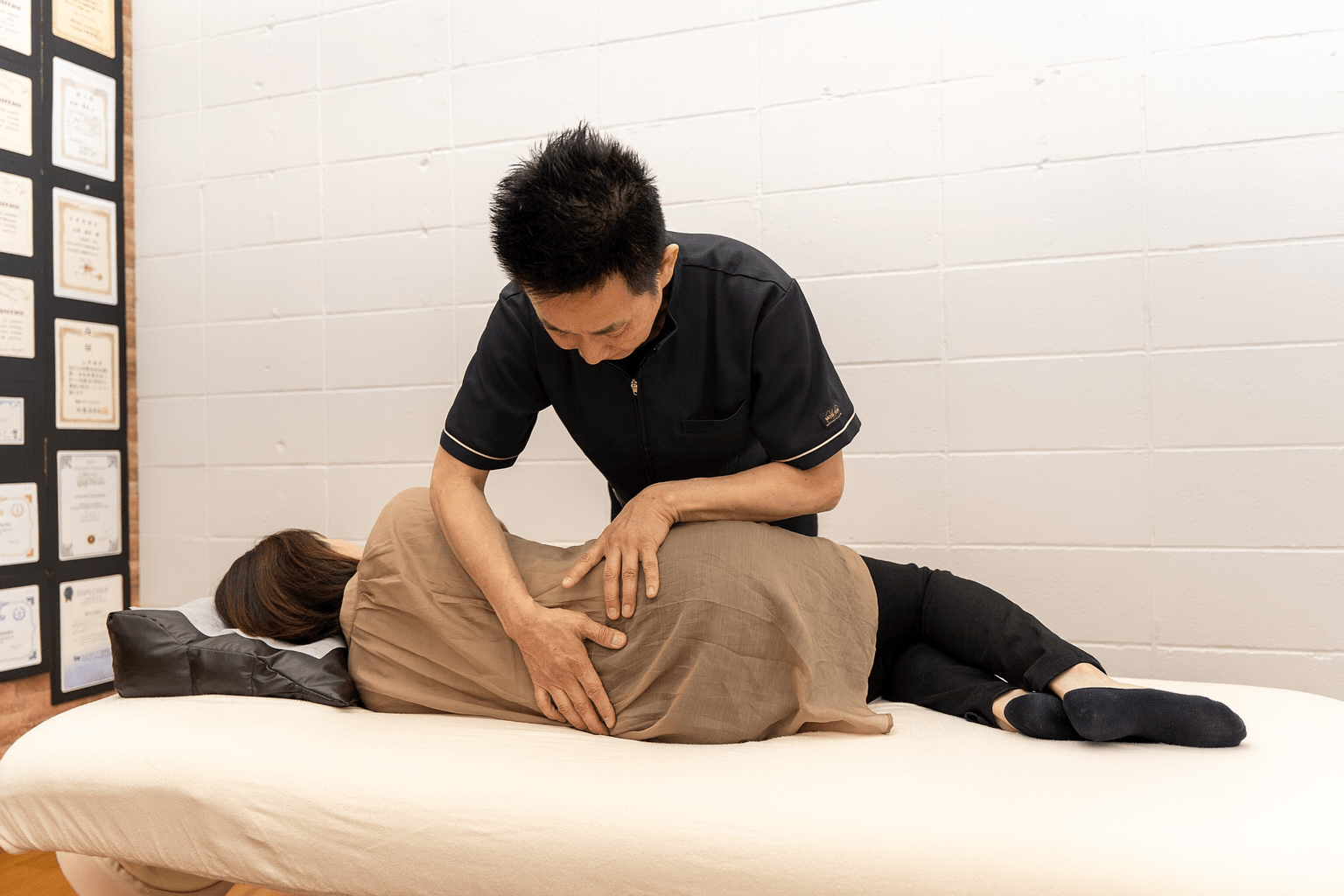 パーキンソン病と転倒 豊橋市の整体で自立生活を守る方法