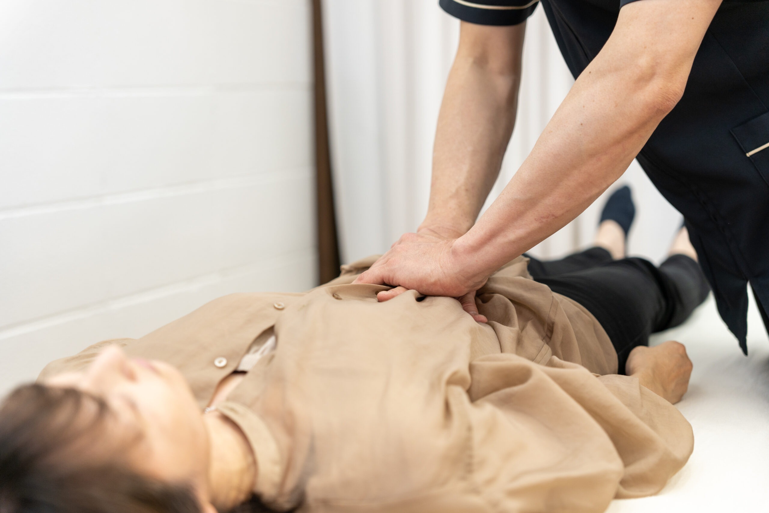 豊橋市で右肩の痛みと肝臓の関係を整体で根本改善