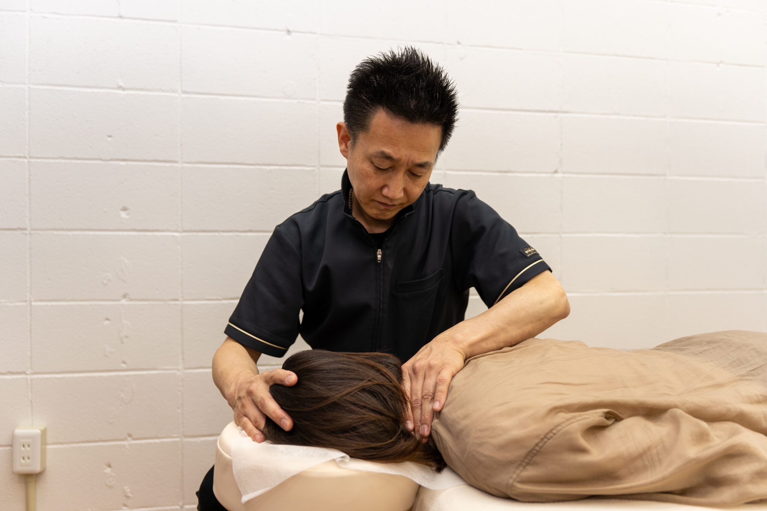 豊橋で右肩・首の痛みを根本改善|内臓調整で慢性痛が消えた理由