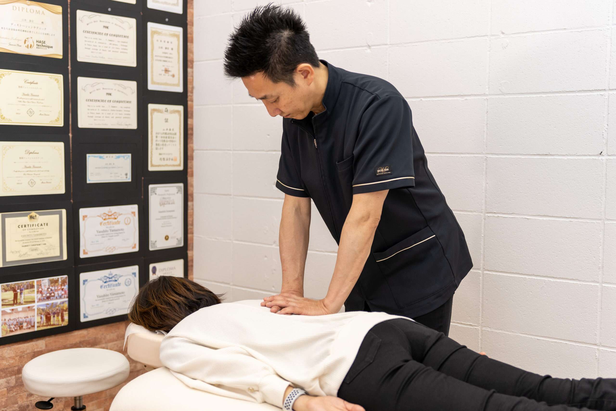 右脇の痛みと不安を解消｜豊橋市の整体で原因不明の症状改善