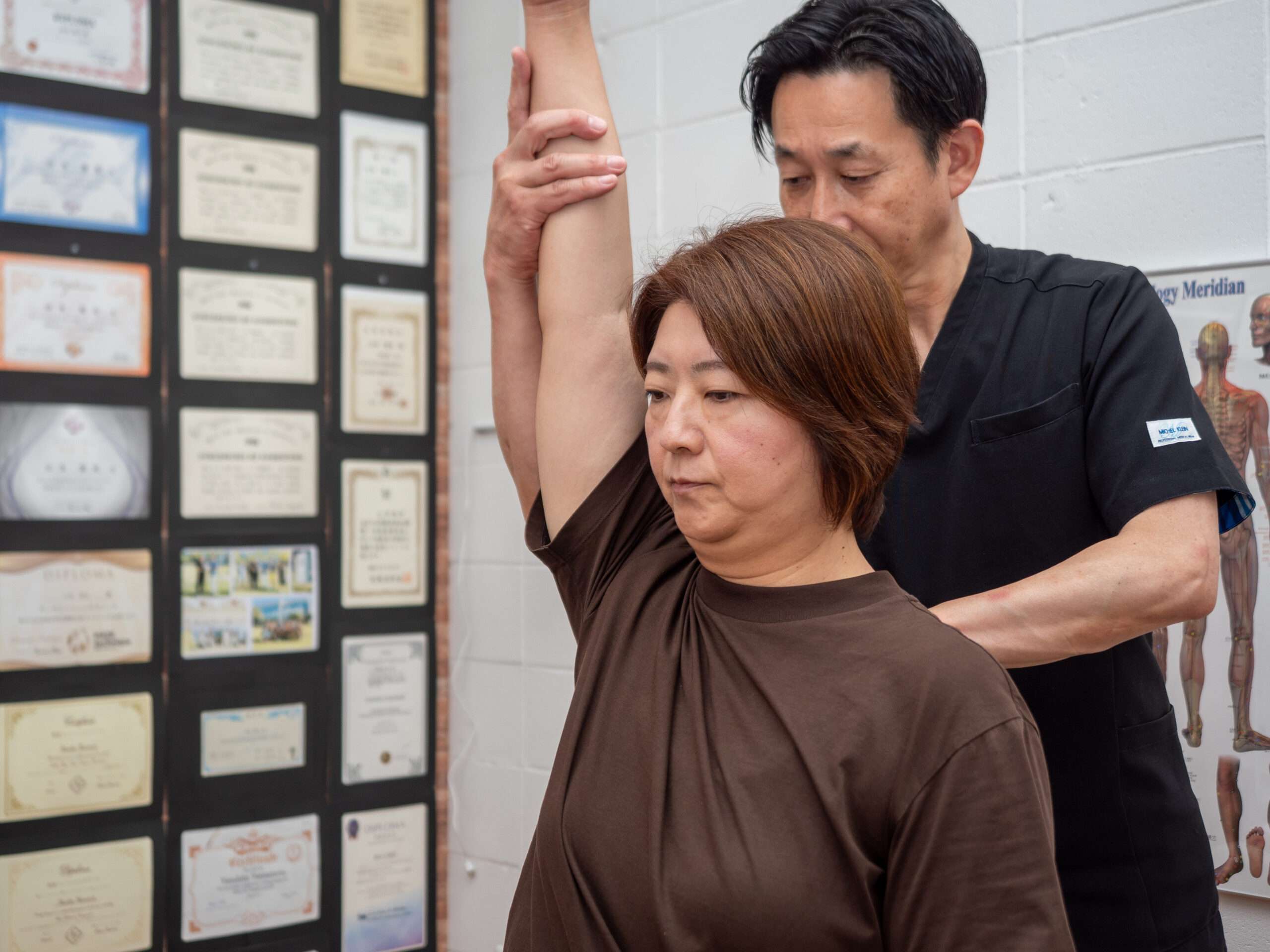 半年続く肩の違和感　豊橋の整体で原因を解明